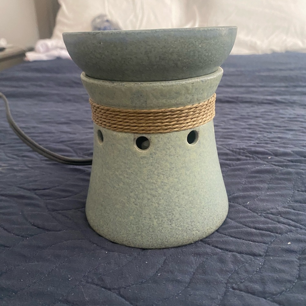 Scentsy Ceramic Wax Warmer - Soft Blue and Tan